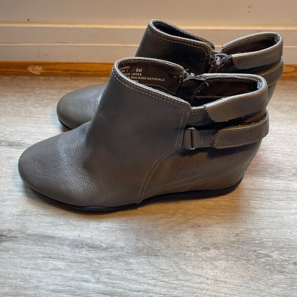 Me Too Harp Boot Granite Grey Wedge Boots Sz 8 - Picture 3 of 7